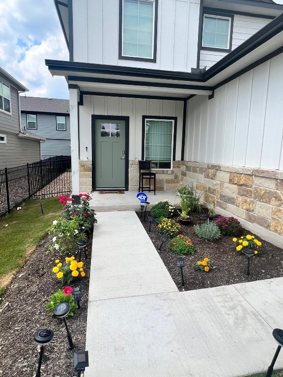 property entrance with a porch