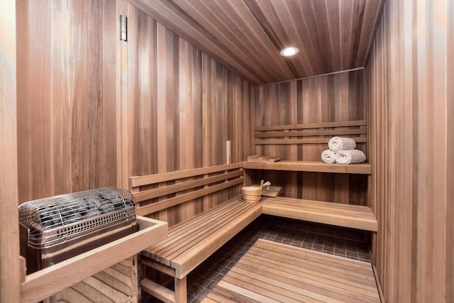 view of sauna / steam room