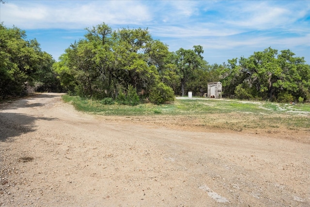 Listing photo 3 for 504 District Ln, Lago Vista TX 78645