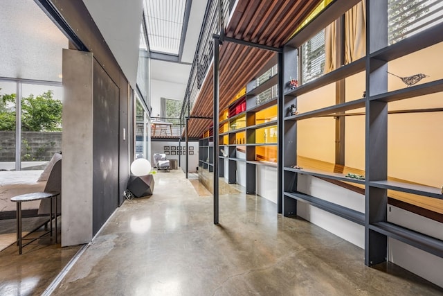 704 W Live Oak St, Austin, TX 78704 - view of horse barn