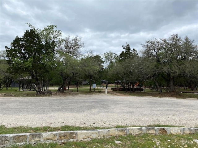 Listing photo 3 for 20 Quiet Meadow Cir, Wimberley TX 78676