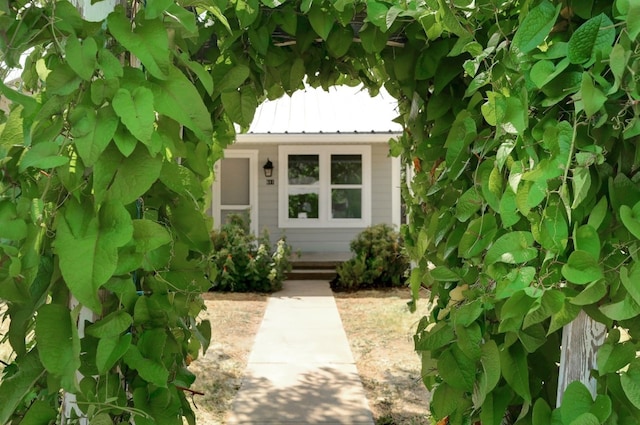 view of exterior entry