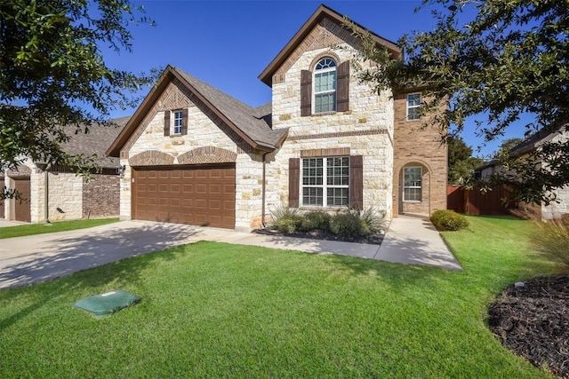 view of front facade with a front yard