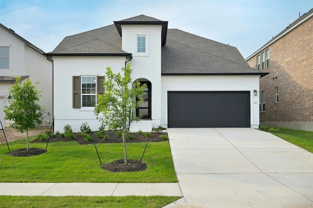 view of front of house with a front yard