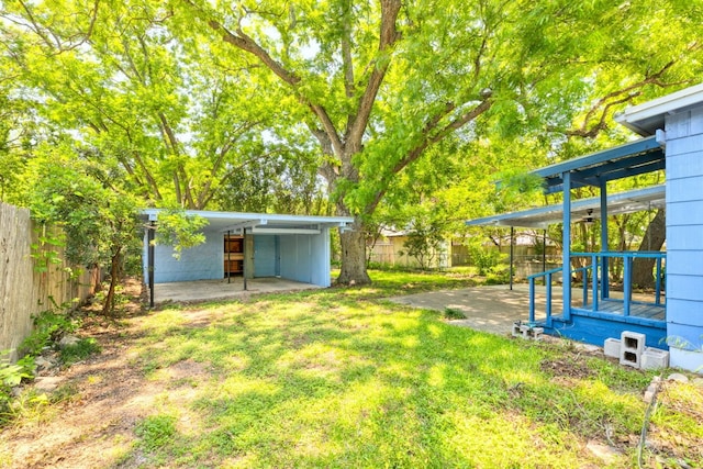 view of yard with a patio area