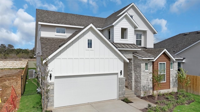 view of front facade featuring a garage