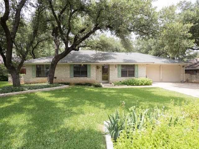 213 Oakwood Dr, Georgetown, TX 78628 - photo 1