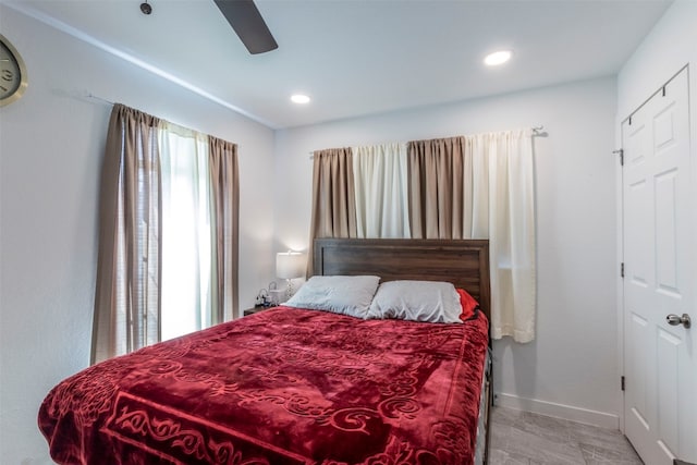 bedroom featuring ceiling fan