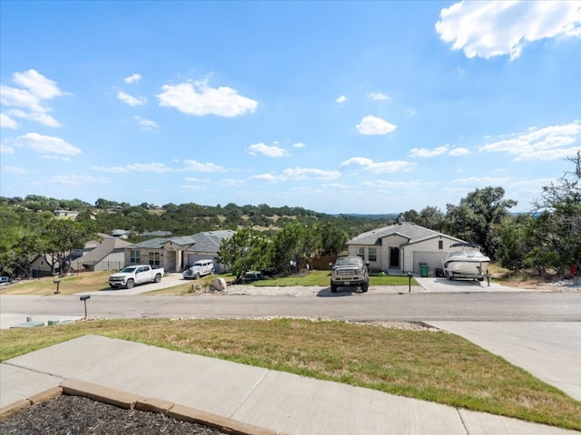 view of yard with a garage