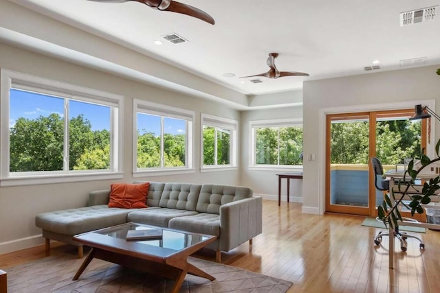 sunroom / solarium with a healthy amount of sunlight