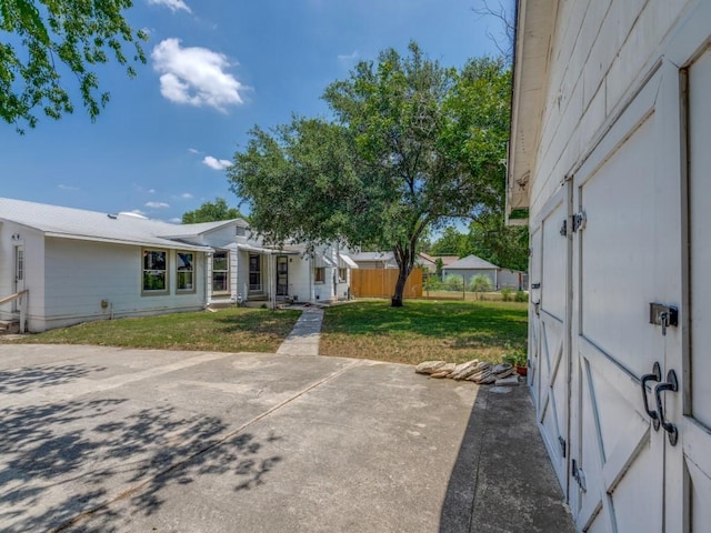 exterior space featuring a yard