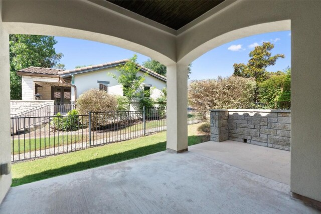 13909 Yellow Bell Bnd, Austin, TX 78738 - view of patio / terrace featuring fence
