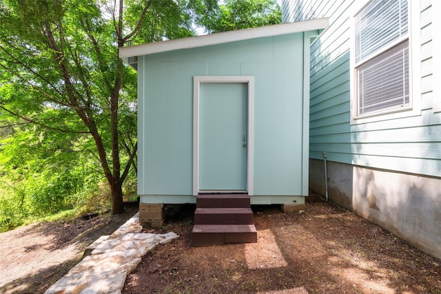 view of outbuilding