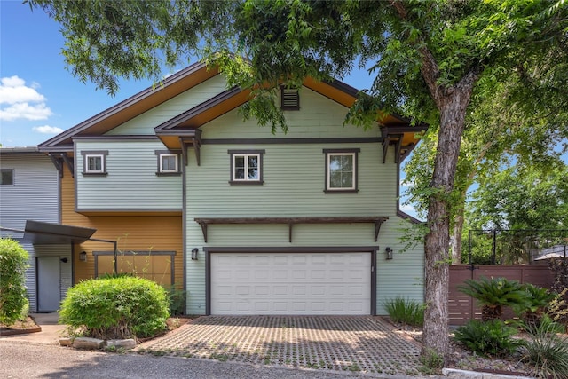 view of front of property featuring a garage