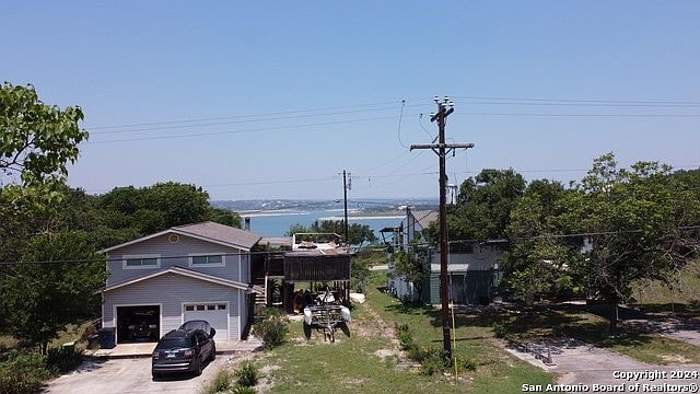 Listing photo 2 for 1416 Canyon Edge, Canyon Lake TX 78133