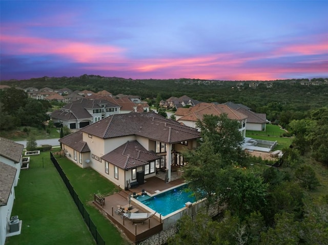 view of aerial view at dusk