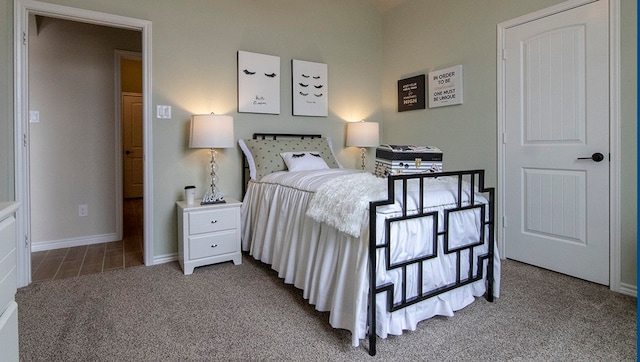 view of carpeted bedroom