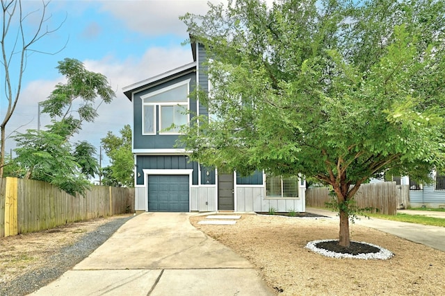 view of front facade with a garage