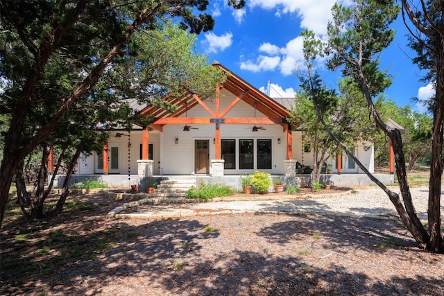 view of front of home with covered porch