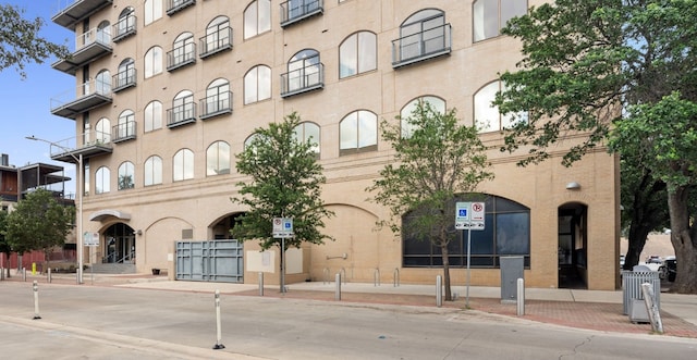 507 Sabine St Unit 605, Austin, TX 78701 - photo 19