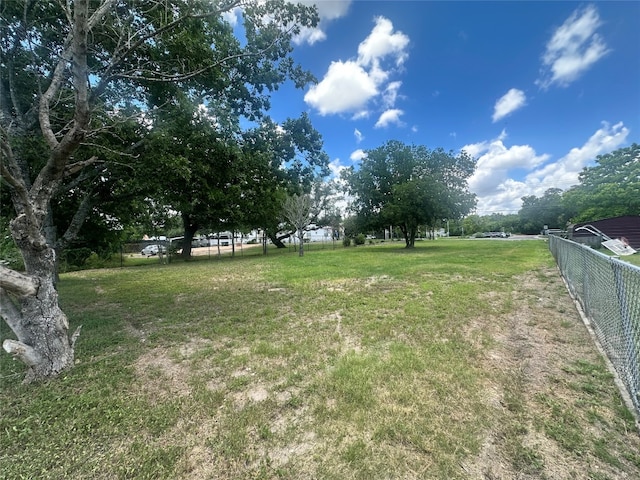 Listing photo 3 for 50 County Road 279, Liberty Hill TX 78642