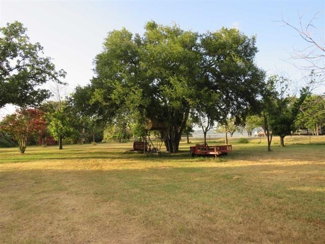 110 W Lakecrest Dr, Bluffton, TX 78607 - photo 6