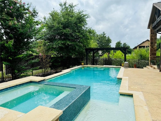 view of pool featuring a patio area, a fenced backyard, a pergola, and a pool with connected hot tub