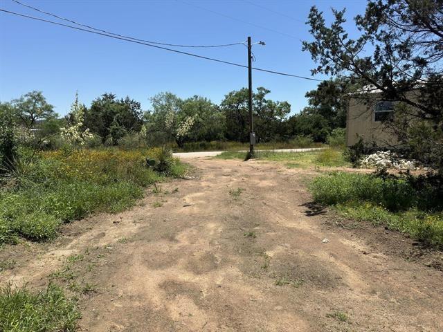 Listing photo 3 for 00 Gardenia St, Kingsland TX 78639