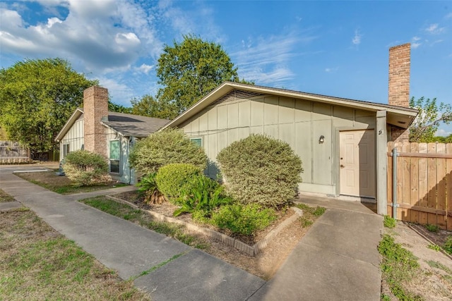 view of front of home