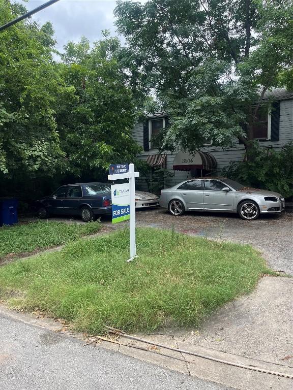 3204 Tom Green St, Austin, TX 78705 - view of yard