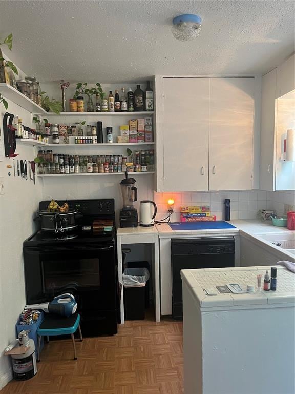 3204 Tom Green St, Austin, TX 78705 - view of pantry