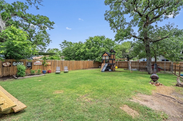 view of yard featuring a playground