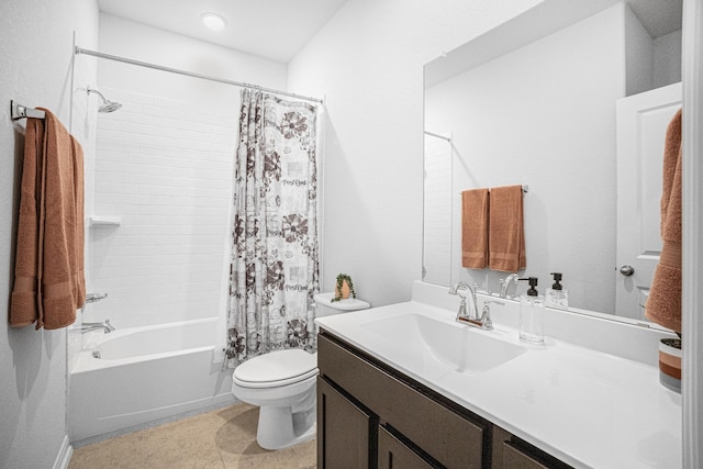 full bathroom with toilet, vanity, and shower / tub combo