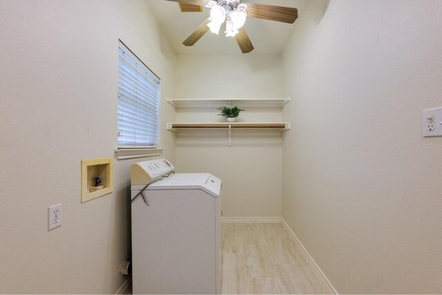 laundry room featuring washer / clothes dryer, light wood-type flooring, and ceiling fan