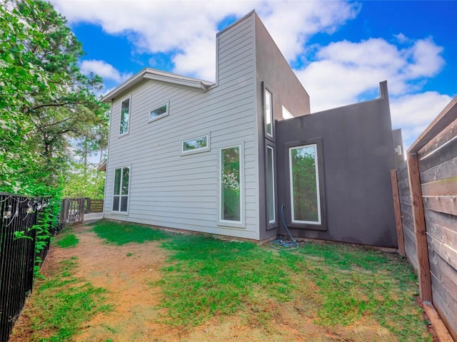 view of rear view of house