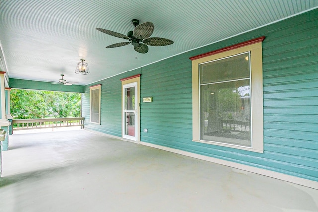 view of patio / terrace with a porch and ceiling fan