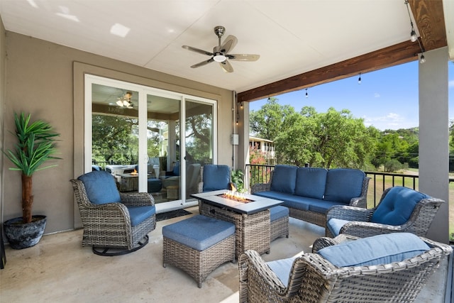 view of patio featuring an outdoor hangout area and ceiling fan