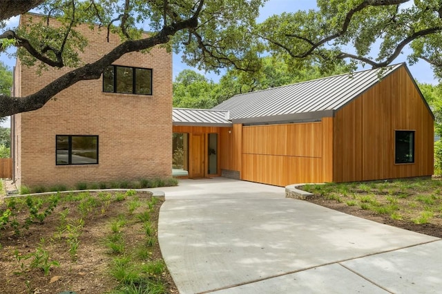 view of contemporary house