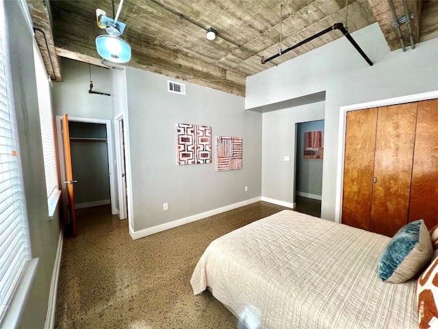 bedroom featuring a closet