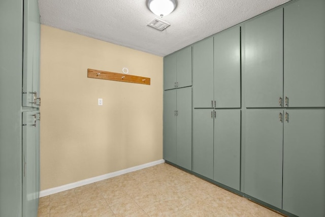 8712 Cele Rd Unit 1, Manor, TX 78653 - view of closet