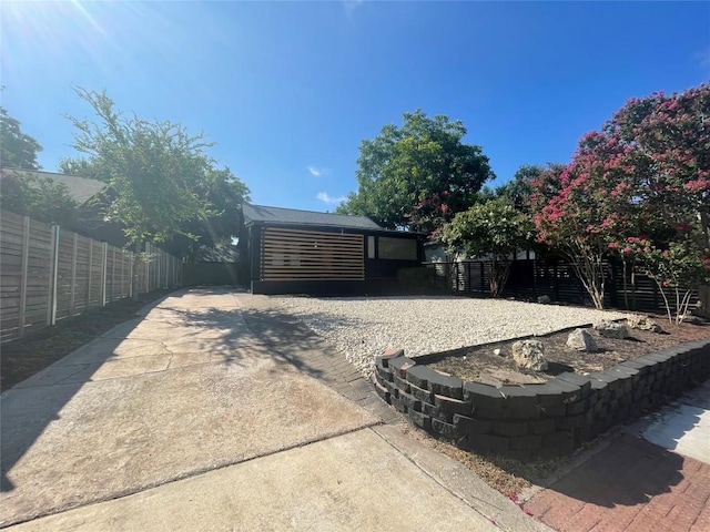 view of yard with a patio area