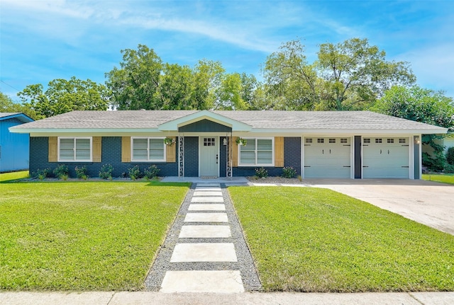 ranch-style house featuring a front lawn and a garage