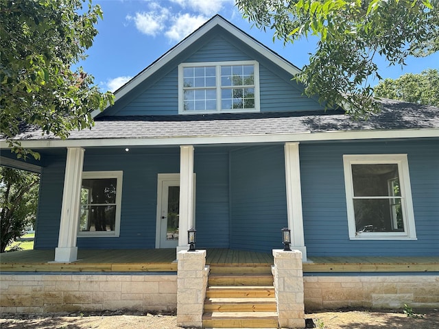 view of front of home with covered porch