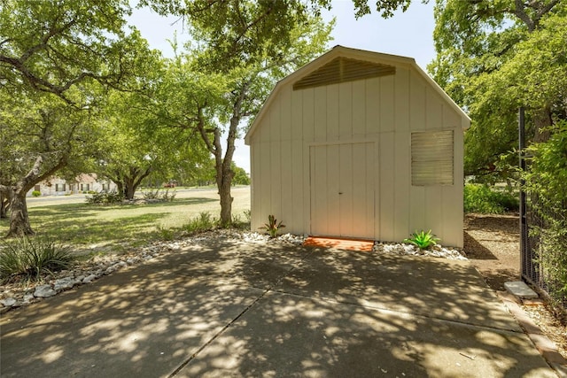 view of outdoor structure