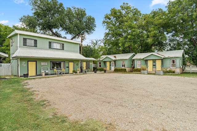 view of front of house