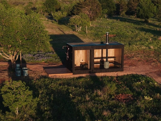 surrounding community with an outbuilding