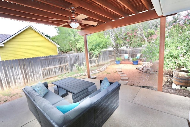 view of patio featuring outdoor lounge area and ceiling fan