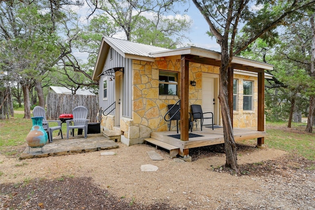 view of outdoor structure