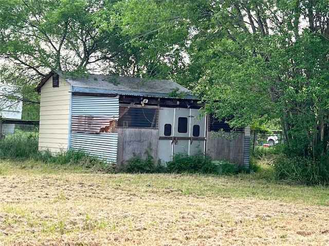 view of outbuilding featuring an outdoor structure