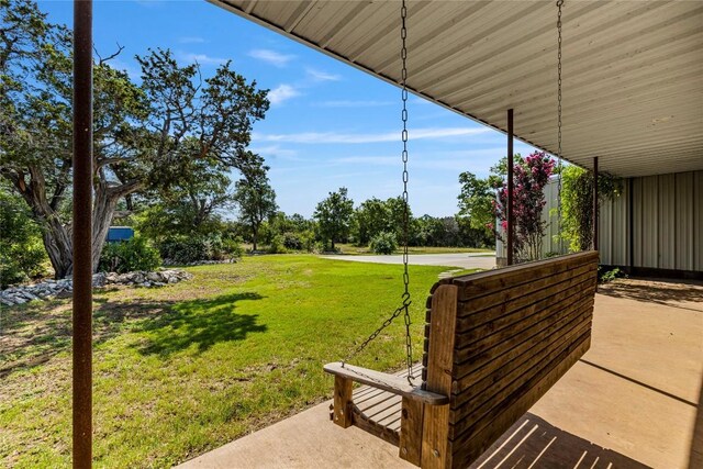 view of yard with a patio